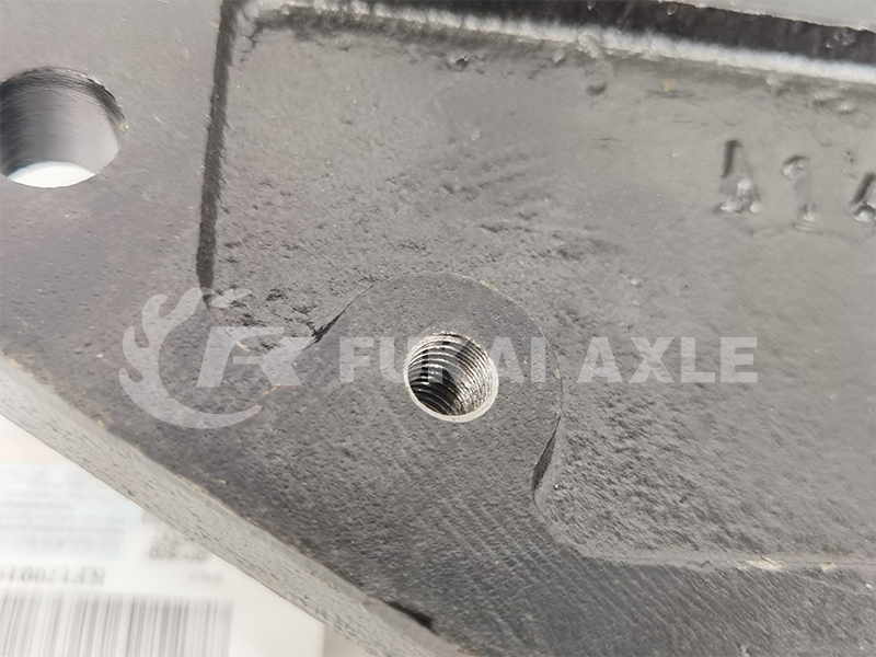 Support de moteur pour pièces de camion lourd Foton Auman H4101050201A0