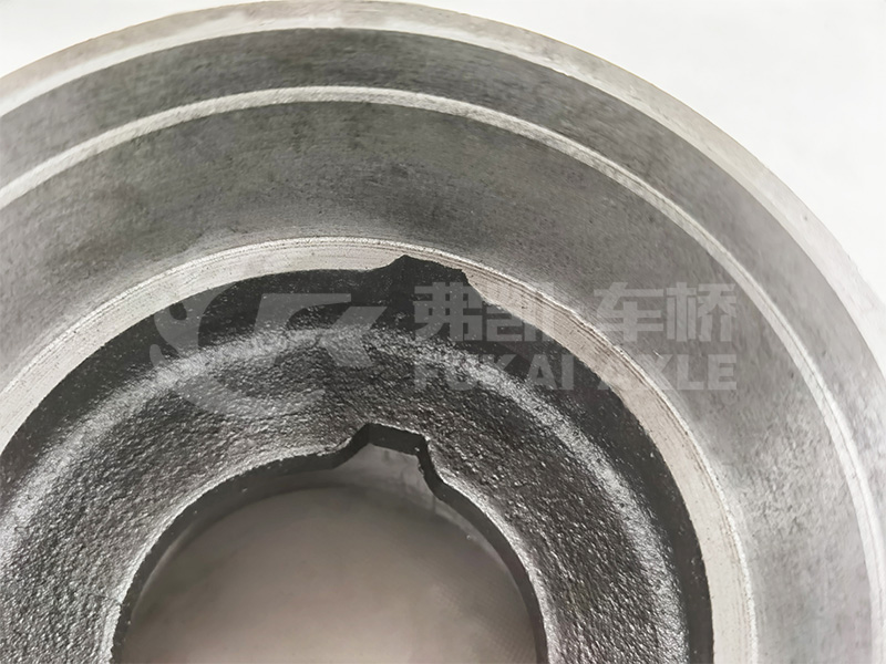 Moyeu de roue avant pour pièces de camion FAW Qingdao Jiefang J6l 3103011-BA4Q