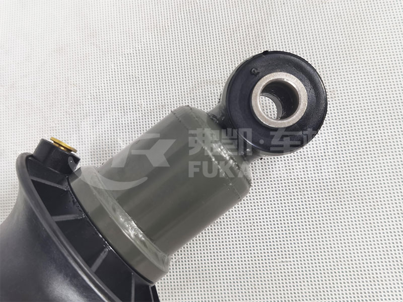 Amortisseur d'airbag arrière pour pièces de rechange de camion Liuqi Chenglong H7 H73-5001570