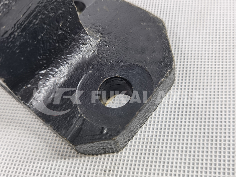 Cintre de barre stabilisatrice avant pour pièces de rechange de camion Foton Auman 1424229200006