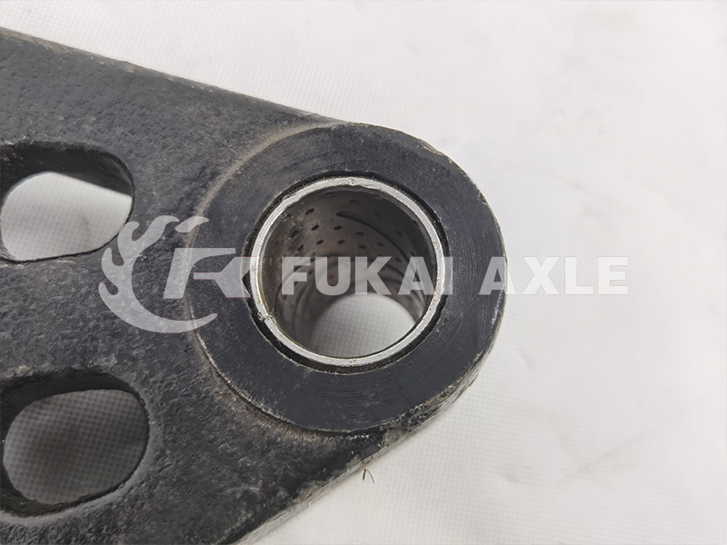 Support avant en acier pour pièces de camion FAW Jiefang 2902450-DM611