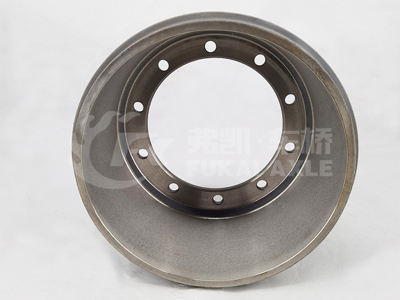 Tambour de frein arrière pour pièces de rechange QDT3502571D de camion Sinotruk 153 HOWO T5g Qingte