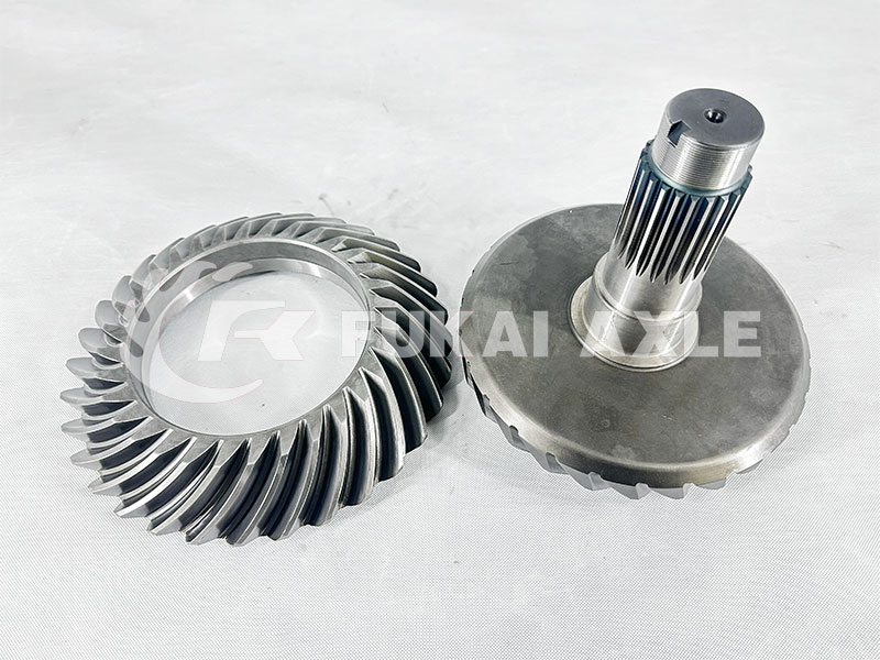 Pignon de roue de couronne de l'essieu arrière 27/32, pièces de rechange pour Iveco Trcuk 42129193/42104443