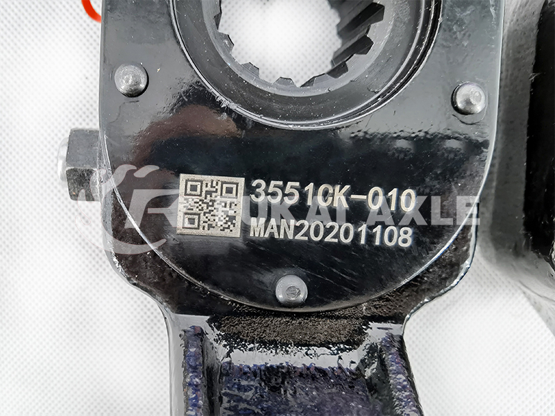 Bras de réglage de frein avant 3551CK-015 pour pièces de rechange de camion Dongfeng 3551CK-010